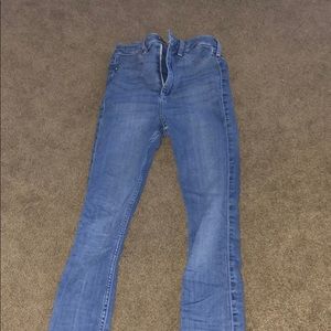 light wash skinny jeans